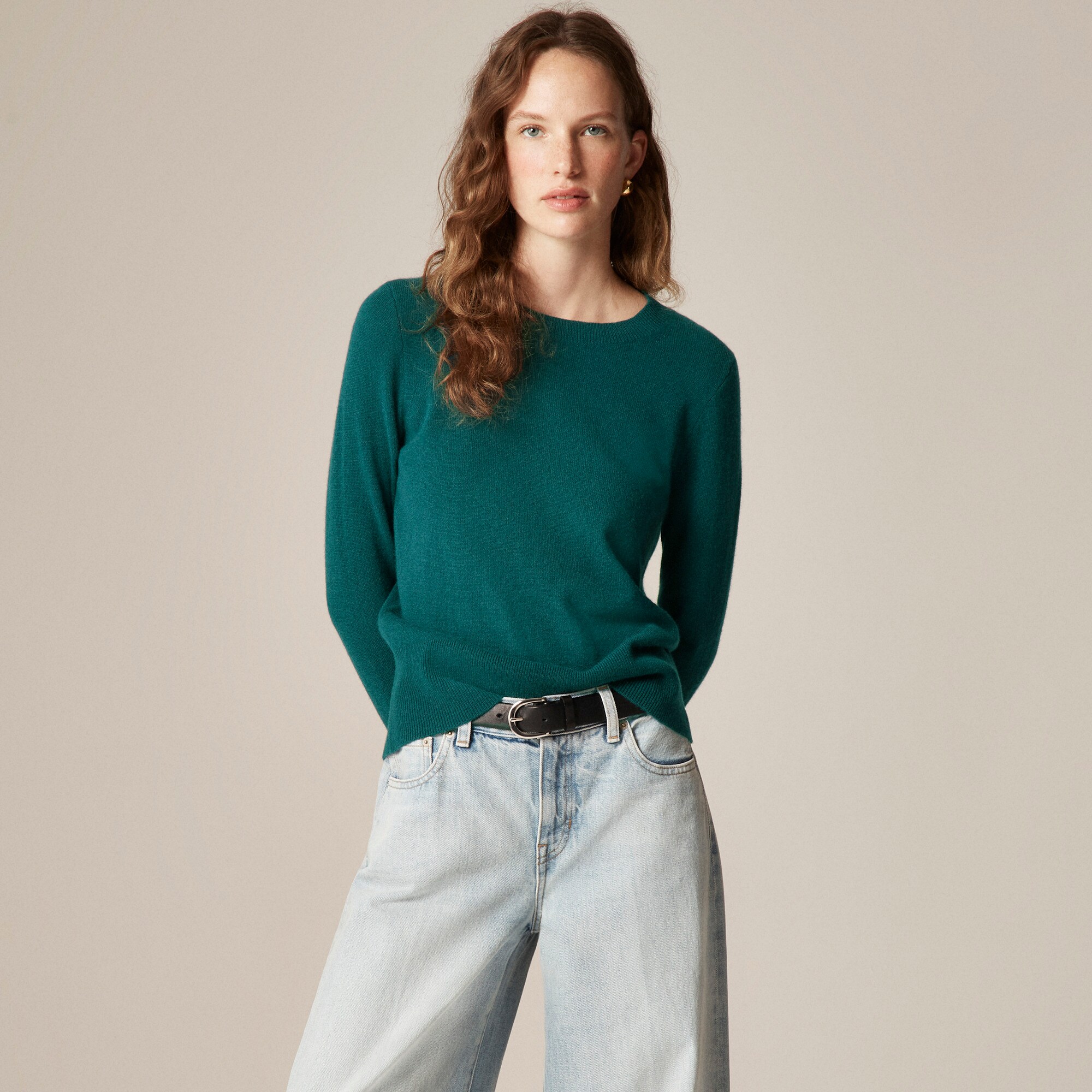  Cashmere classic-fit crewneck sweater