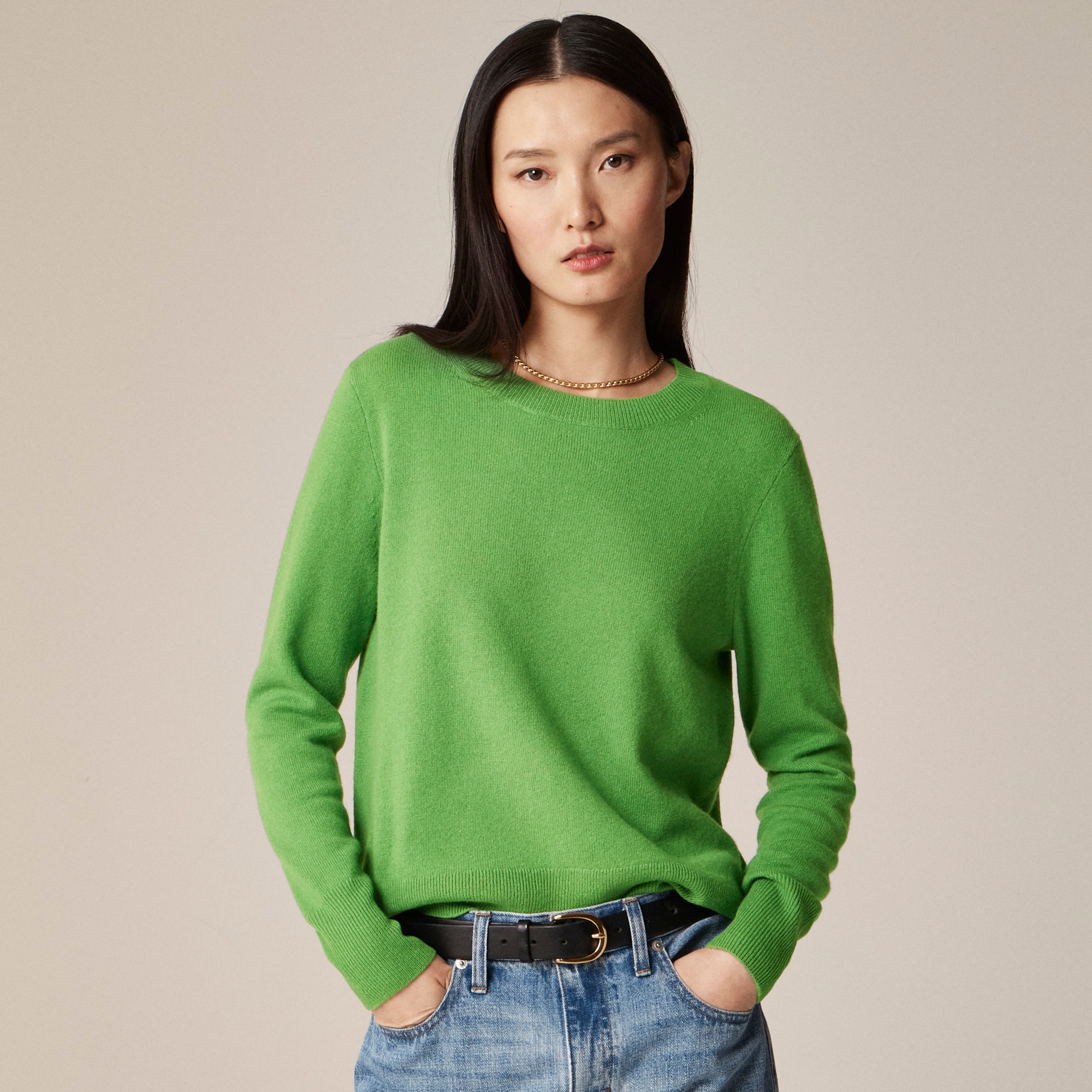  Cashmere classic-fit crewneck sweater