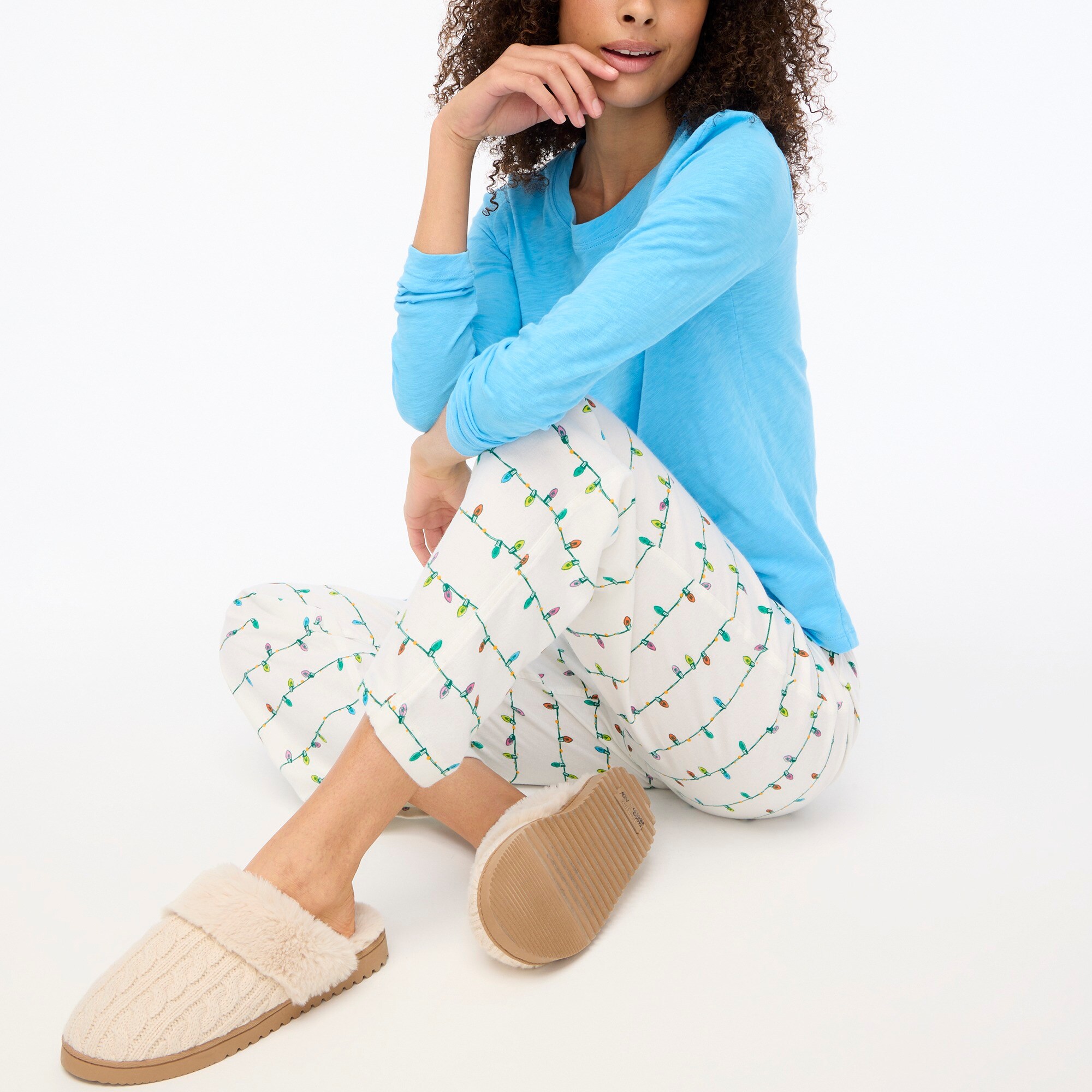 factory: printed flannel pajama pant for women, right side, view zoomed