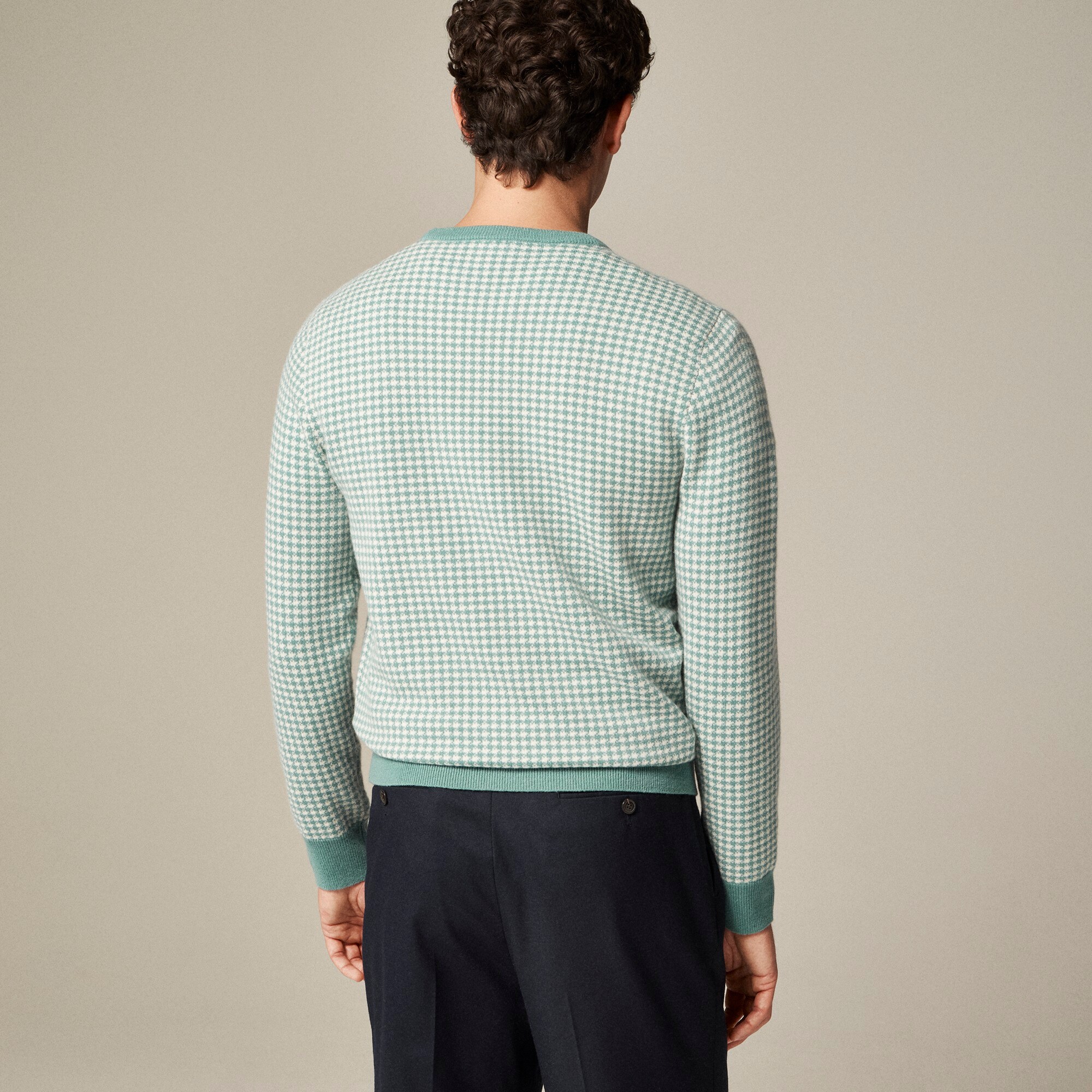 Cashmere crewneck sweater in houndstooth