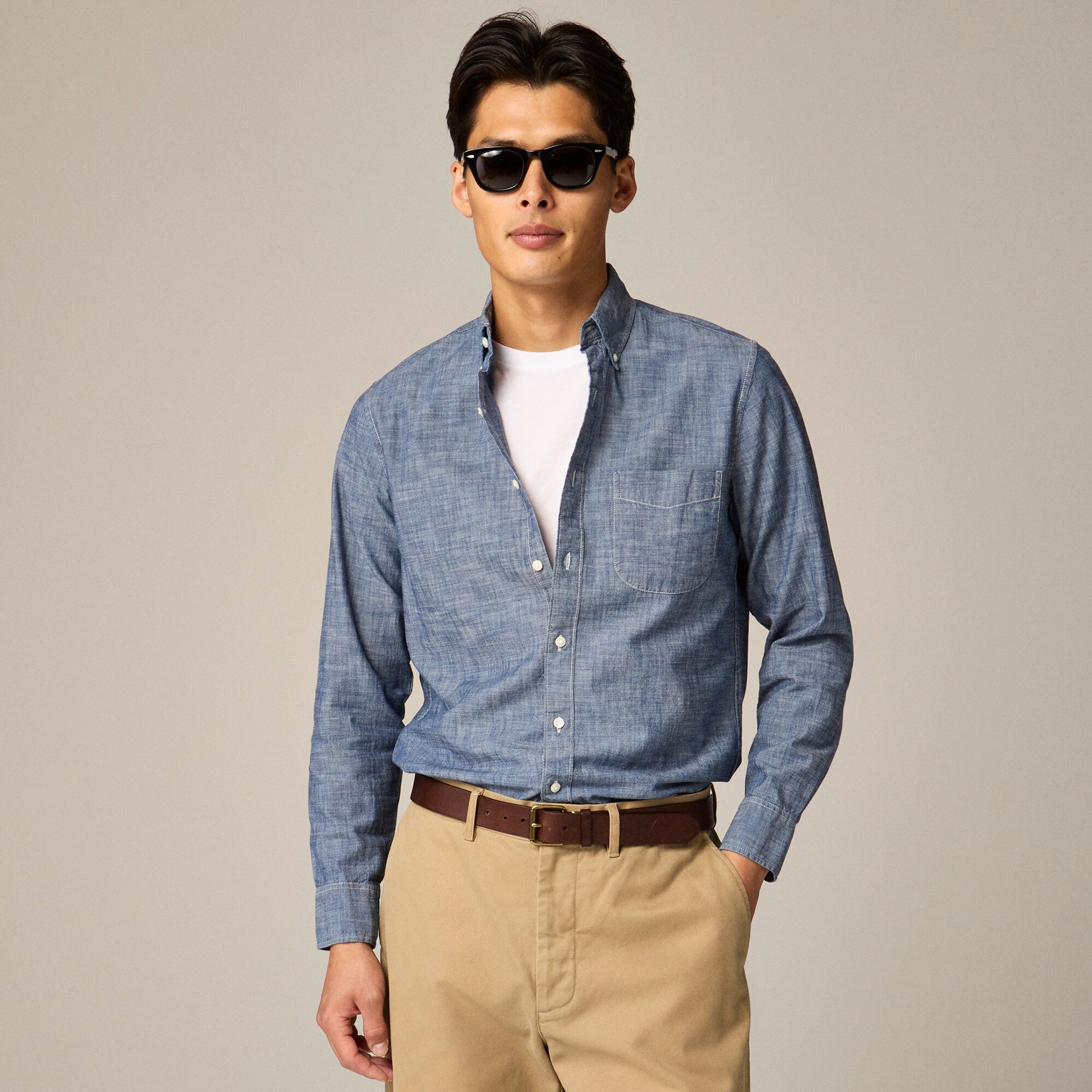 Organic cotton chambray shirt in one-year wash