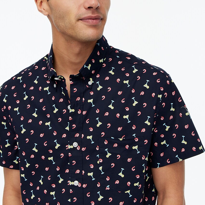 factory: slim short-sleeve printed flex casual shirt for men, right side, view zoomed