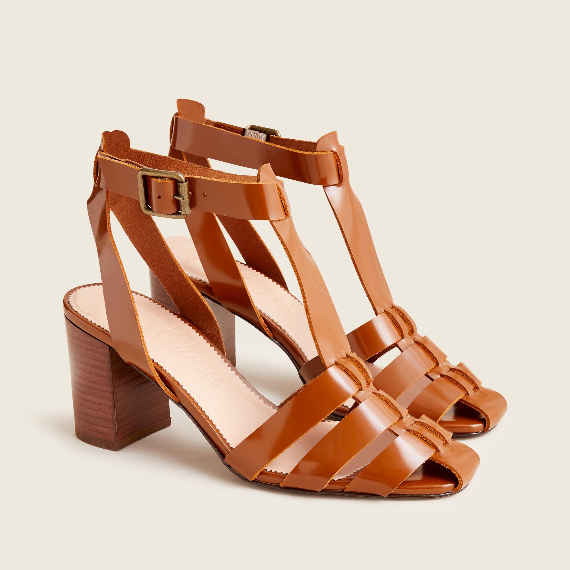Fisherman pumps in shiny spazzolato leather