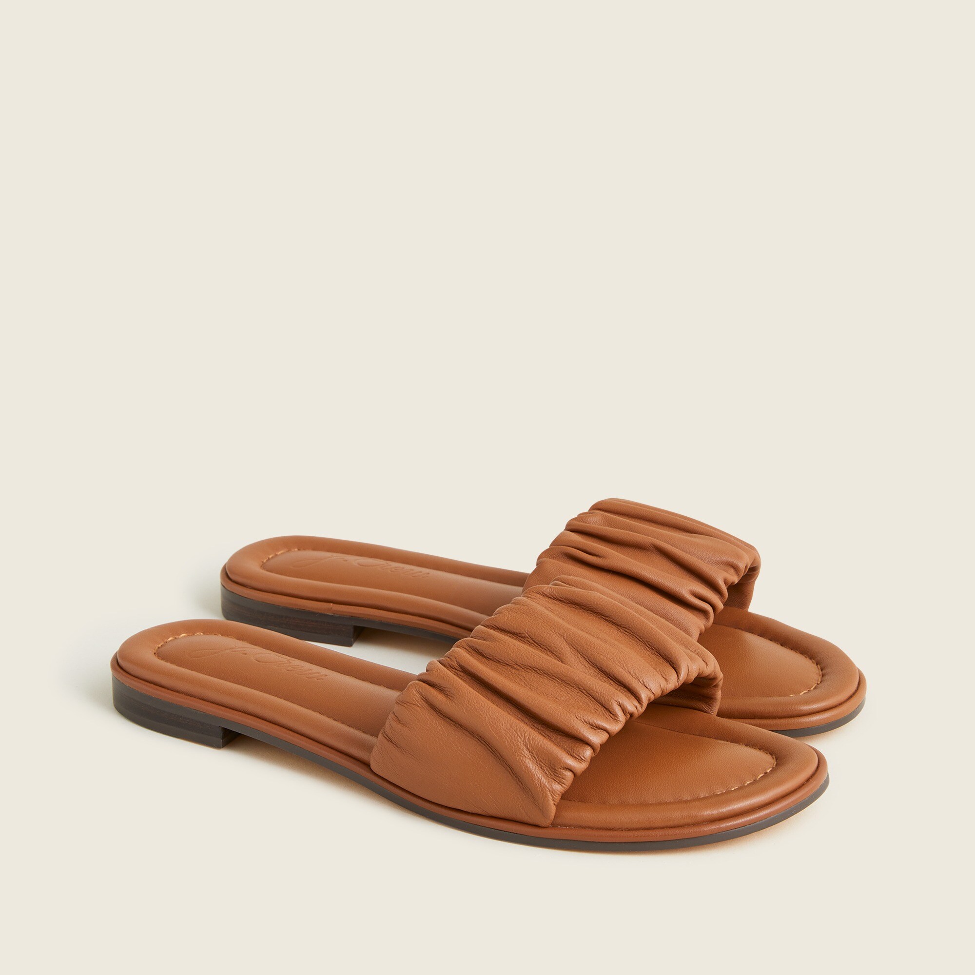 Menorca scrunchie-strap slides in leather