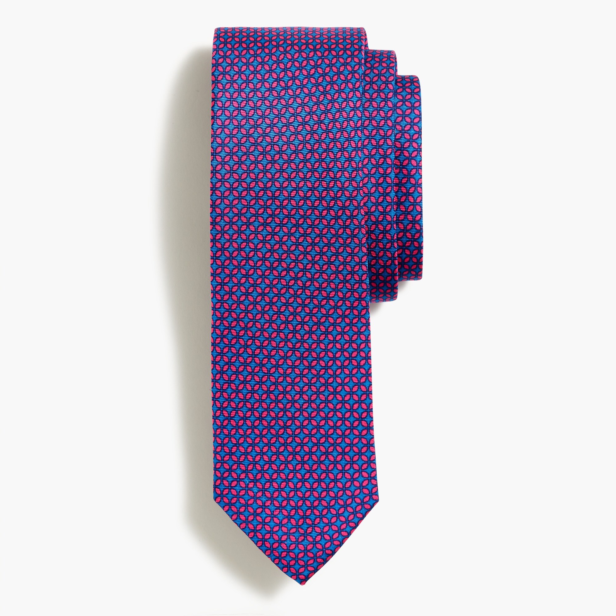 Patterned tie