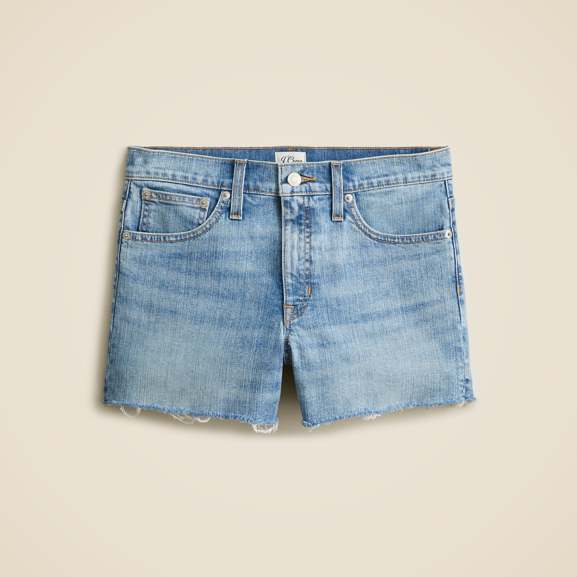 Mid-rise denim short in Bleecker wash