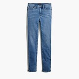 Petite 9" mid-rise skinny jean in signature stretch+
