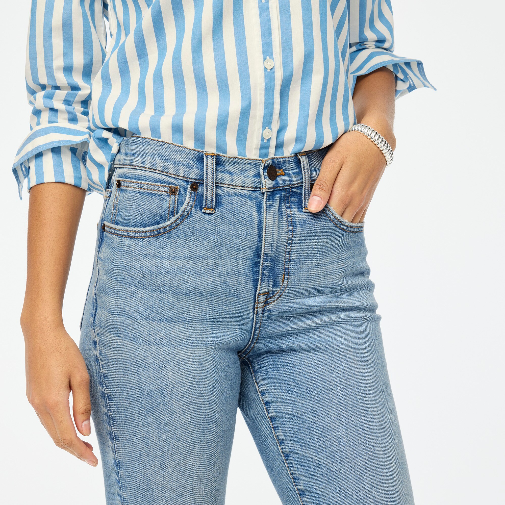 Petite essential straight jean in all-day stretch