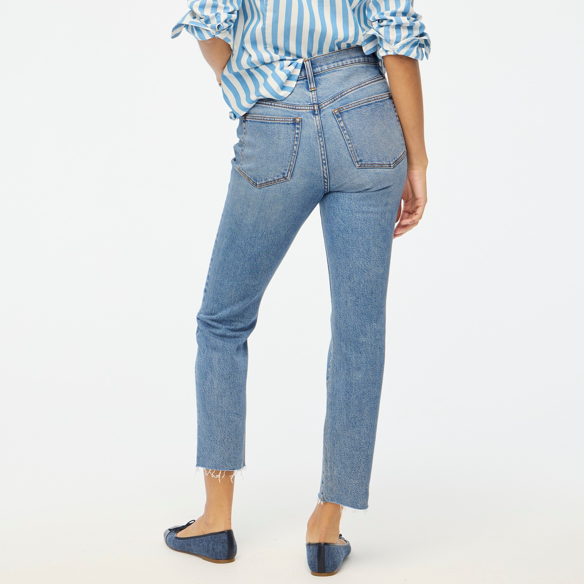 Petite essential straight jean in all-day stretch