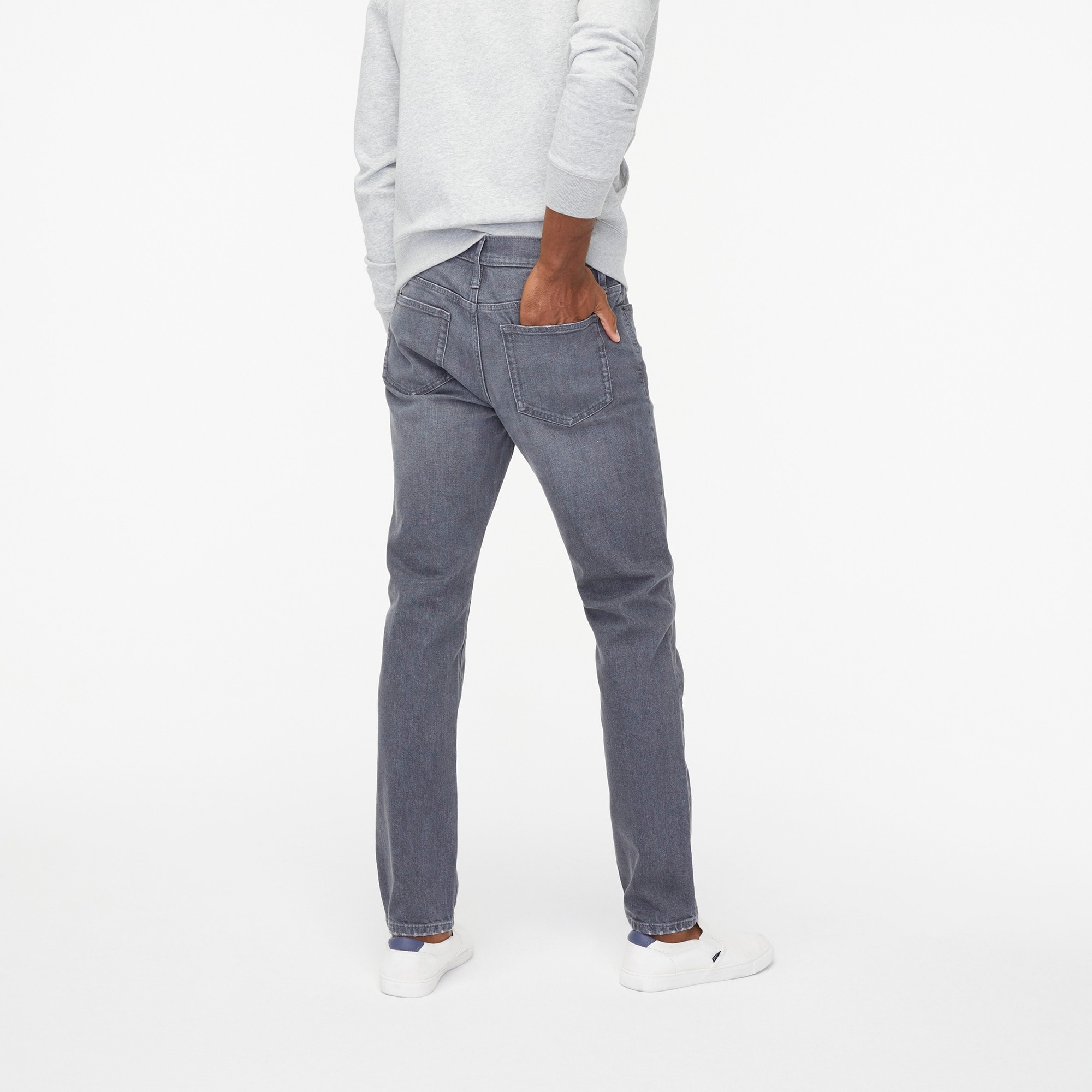 Slim-fit grey jean in signature flex