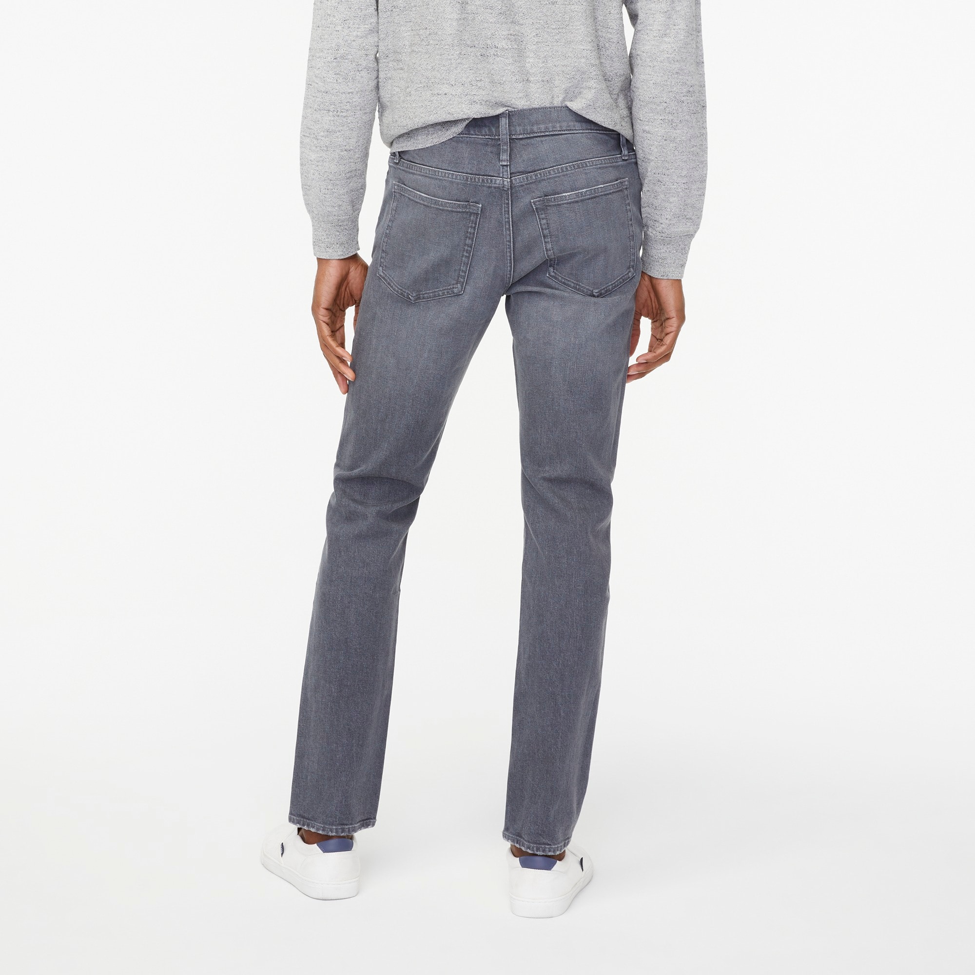 Straight-fit grey jean in signature flex