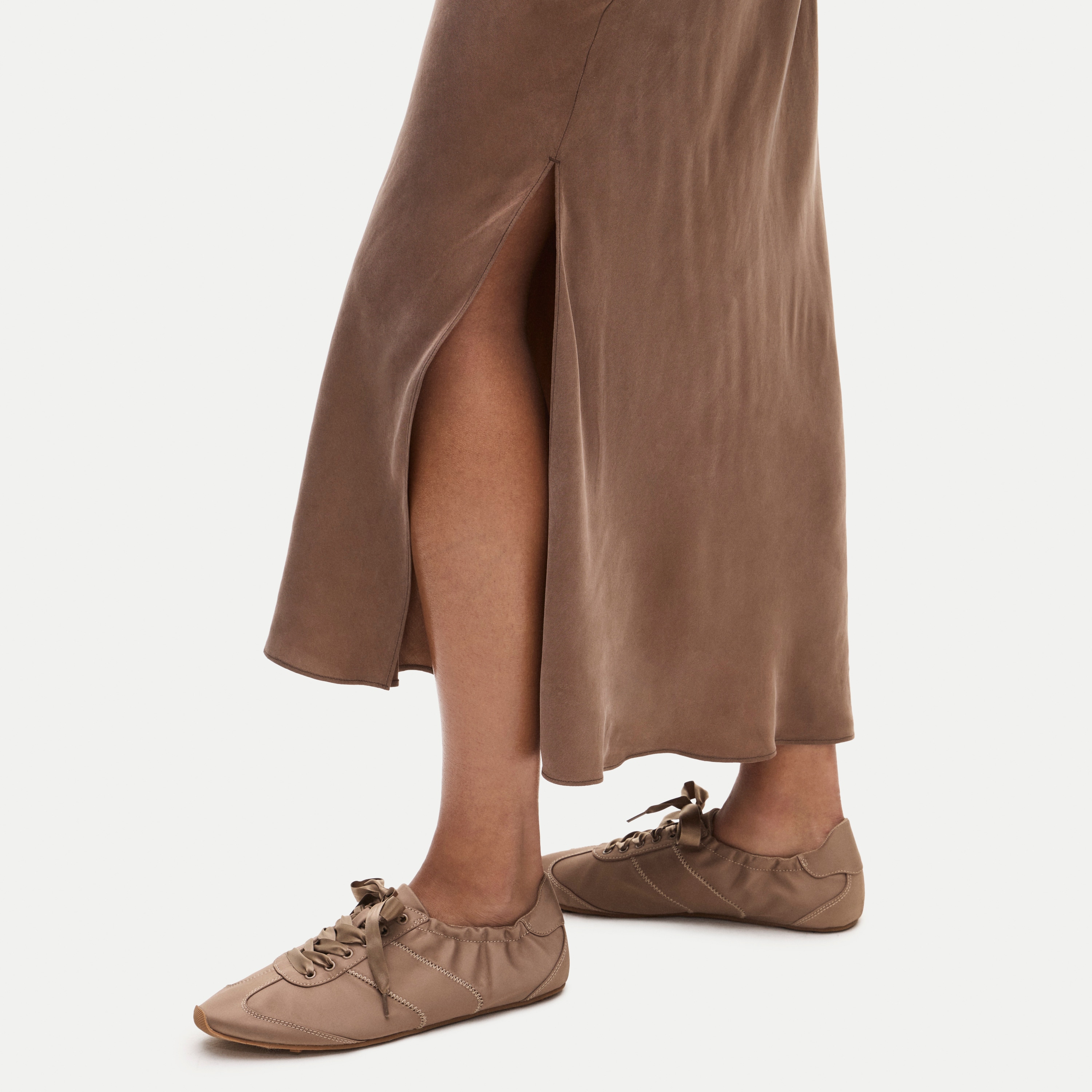 Gwyneth column slip skirt in cupro blend - thumbnail 4