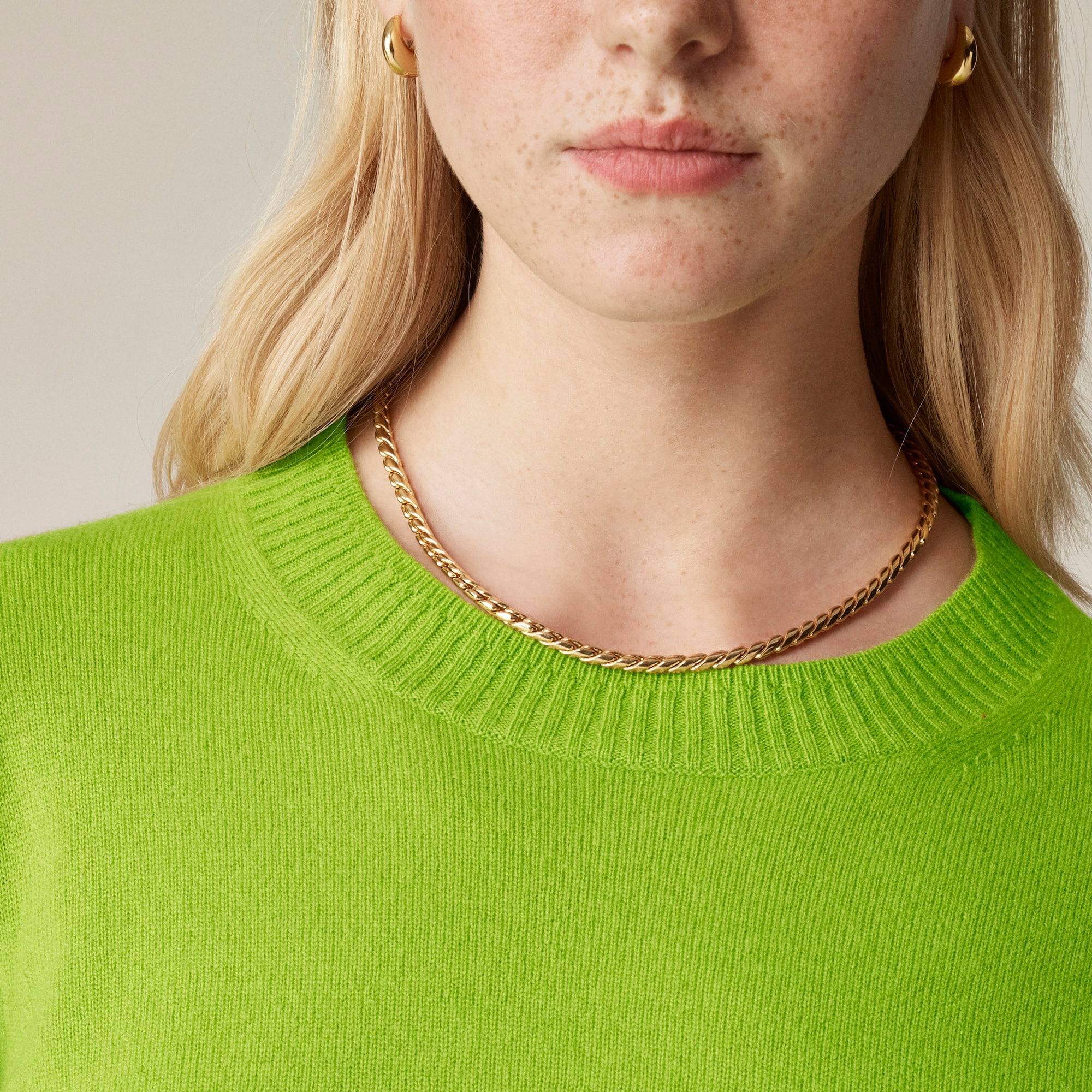 Cashmere shrunken crewneck sweater