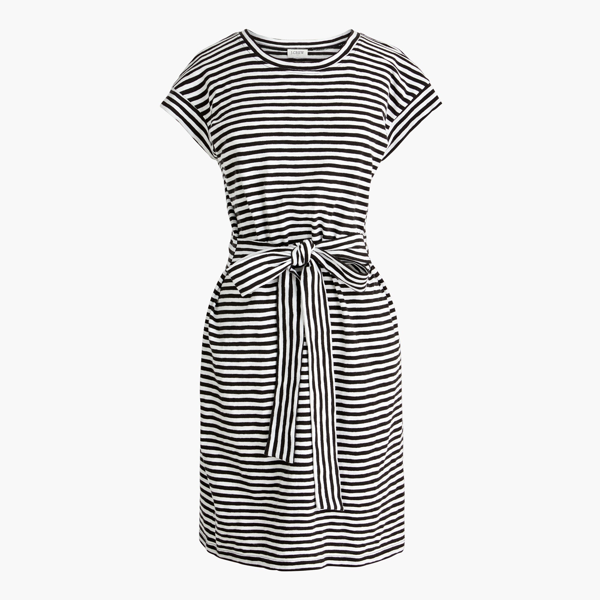  Short-sleeve striped tie-waist T-shirt dress