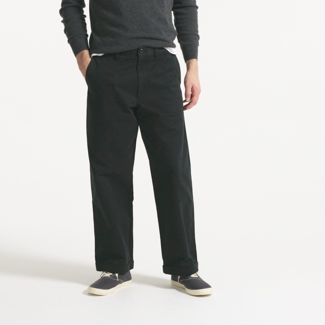 Giant-fit chino pant