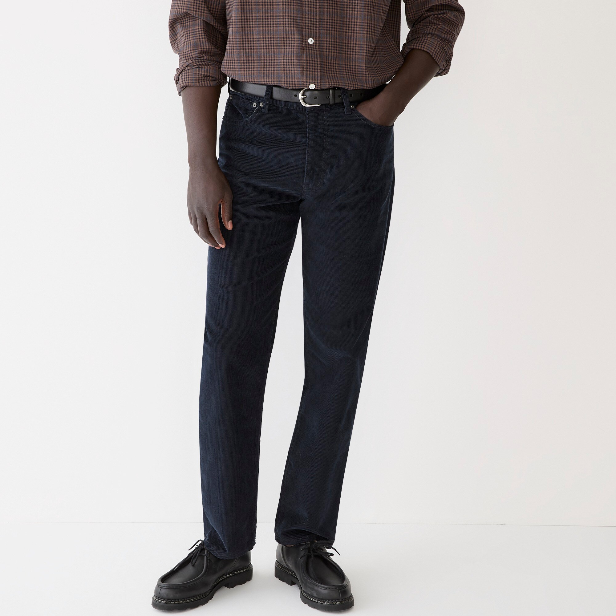 Classic Straight-fit pant in stretch corduroy