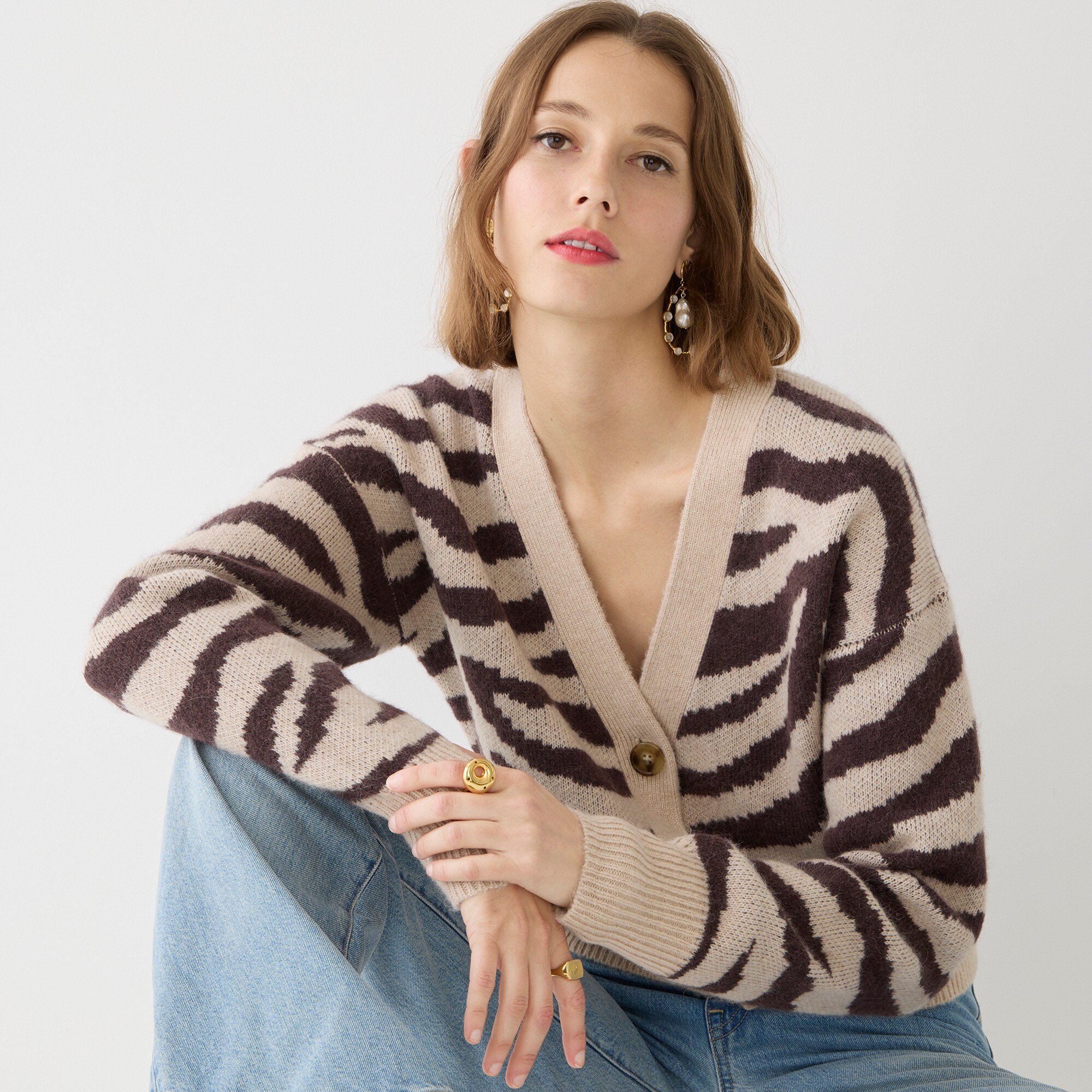 Ribbed V-neck cardigan sweater in zebra stripe