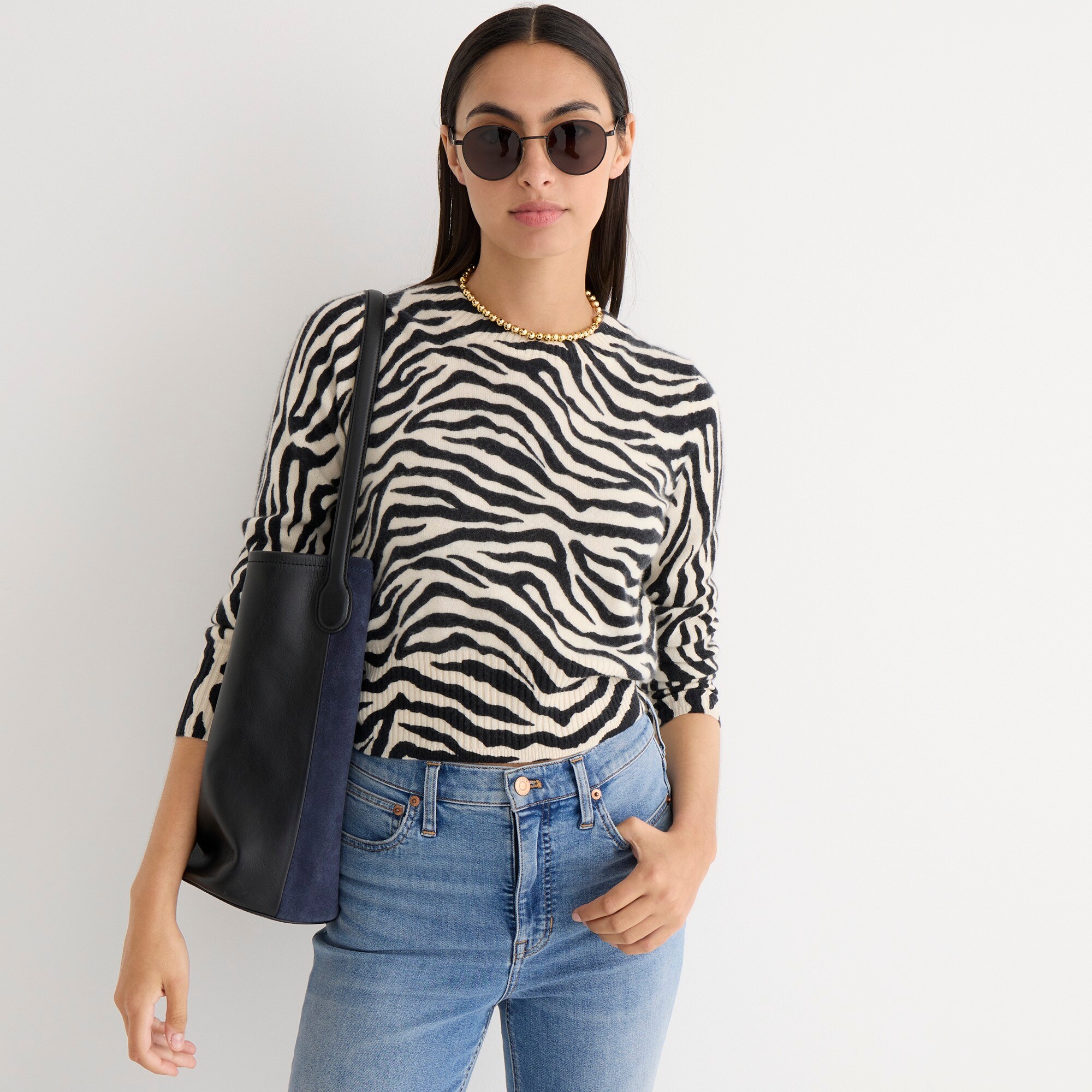  Cropped cashmere crewneck sweater in zebra stripe