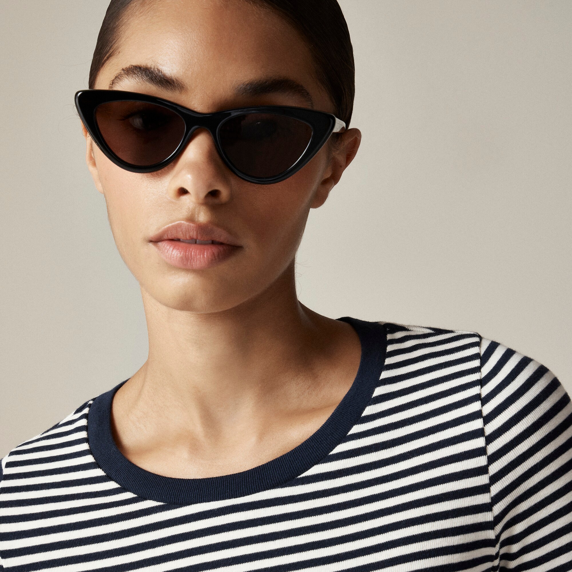 Perfect-fit long-sleeve crewneck T-shirt in stripe