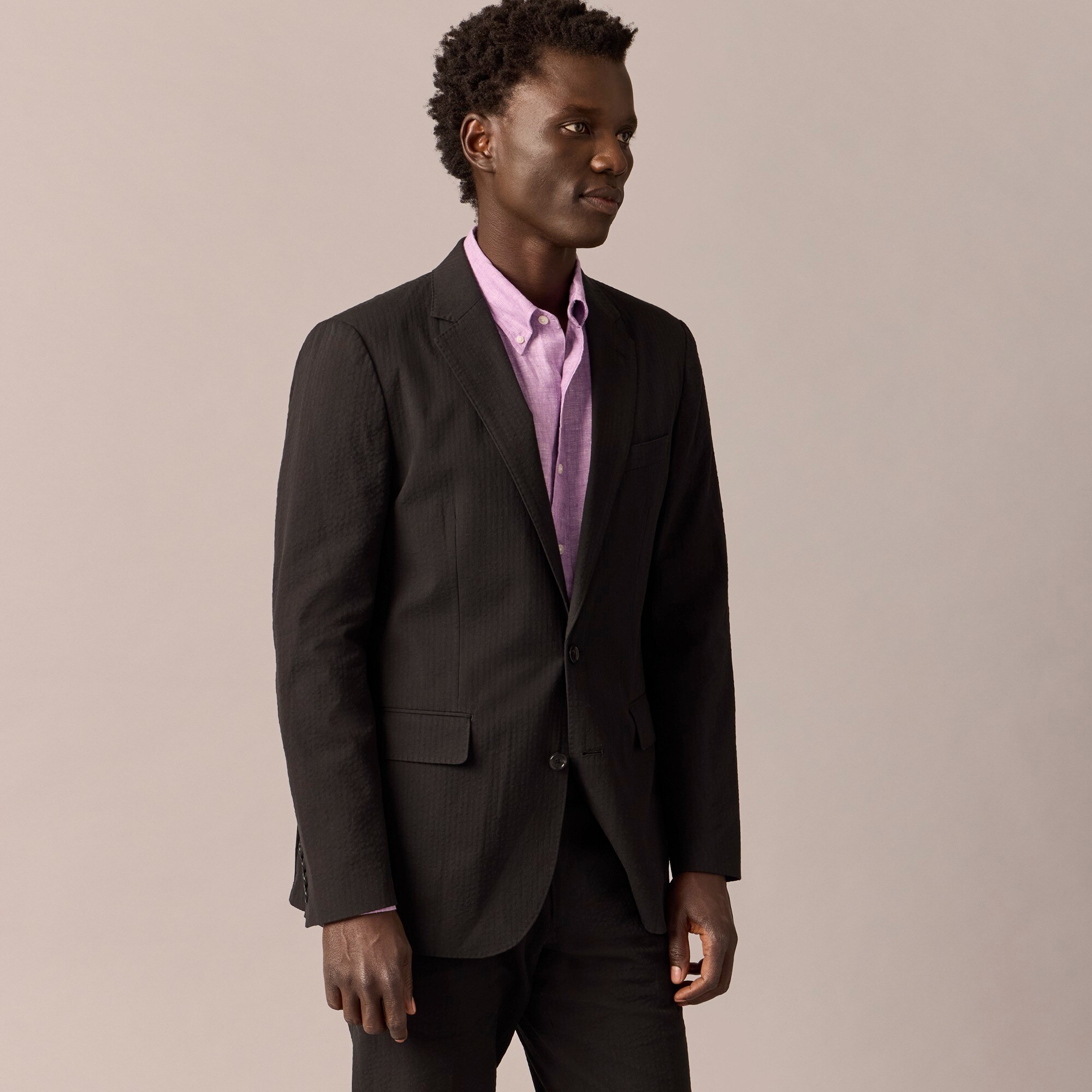 Ludlow Slim-fit unstructured suit jacket in seersucker