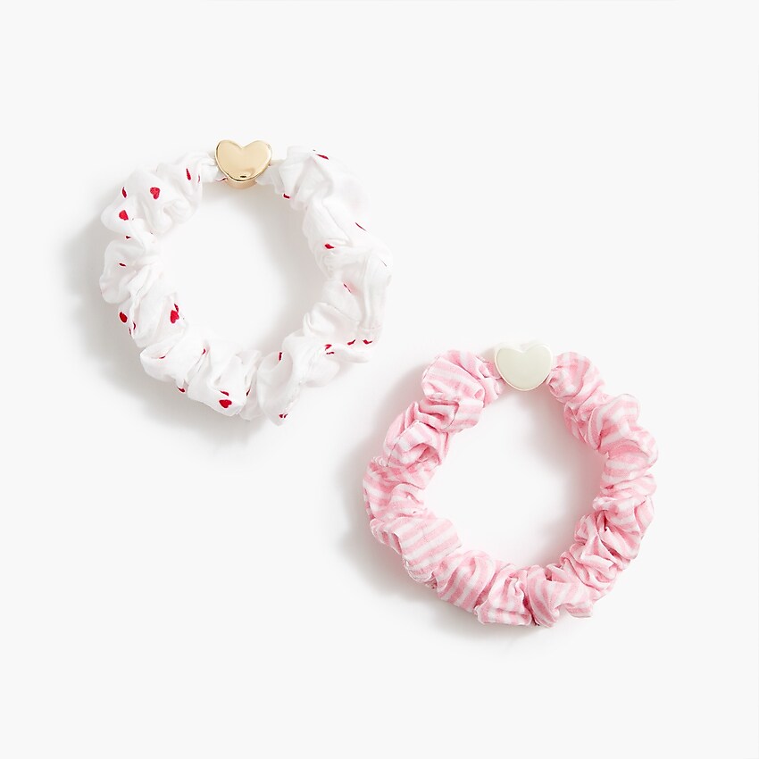 factory: heart hair scrunchies set for women, right side, view zoomed