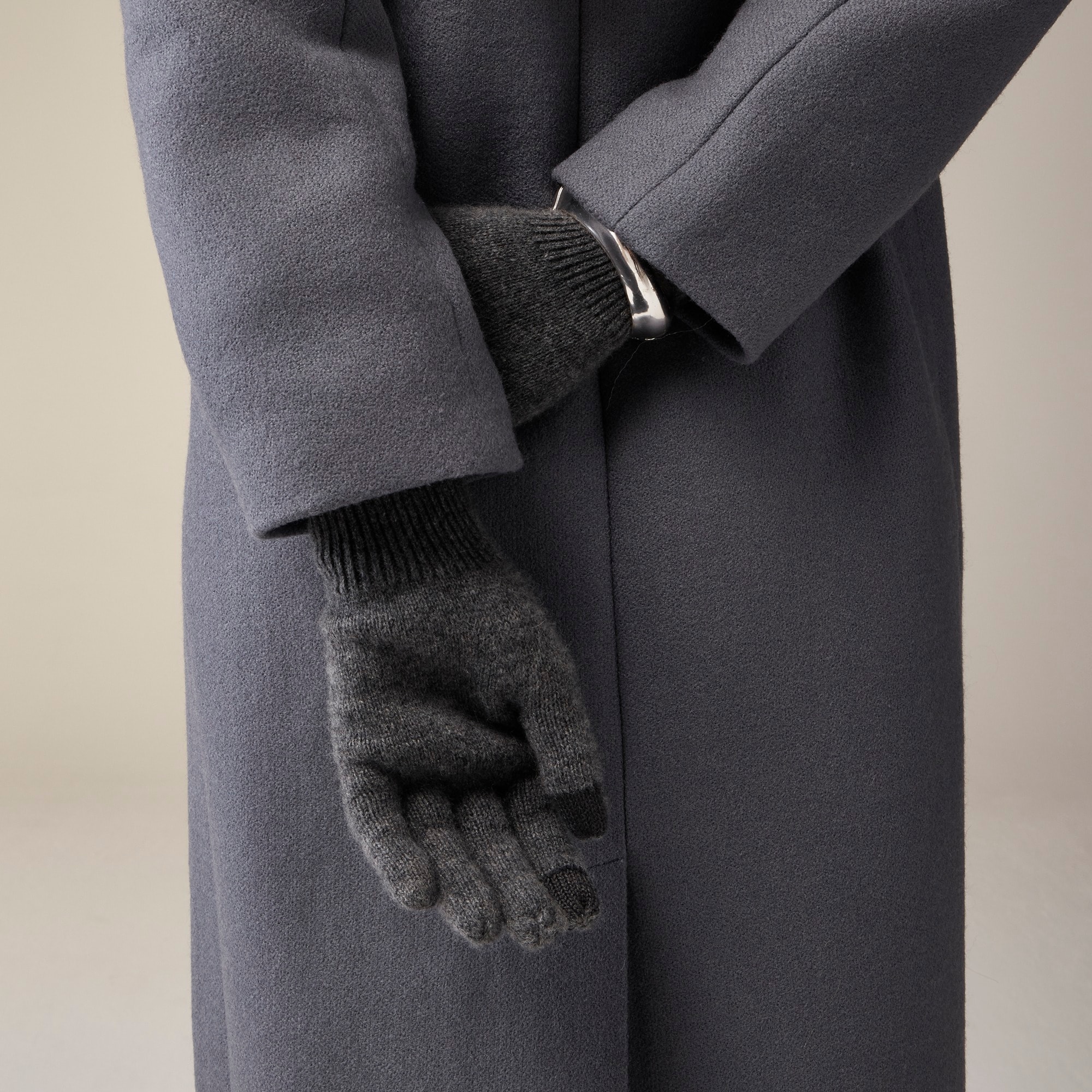 Cashmere tech-touch gloves