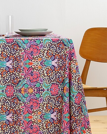  Limited-edition tablecloth in Liberty® fabrics