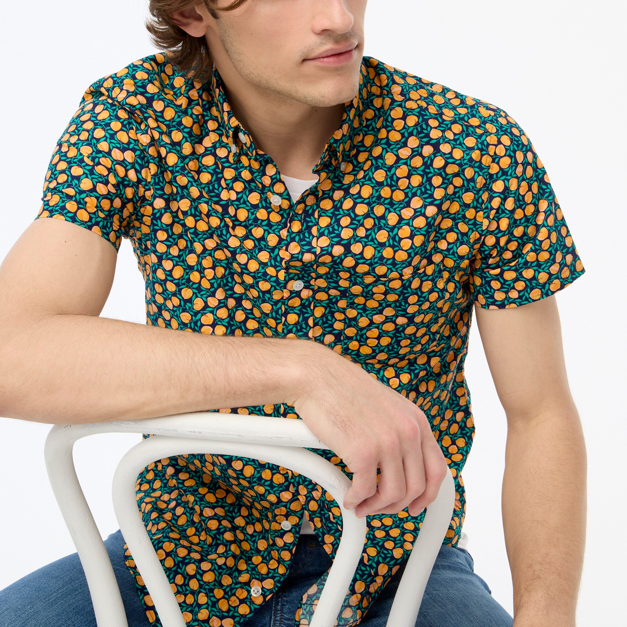 factory: short-sleeve slim flex casual shirt for men, right side, view zoomed