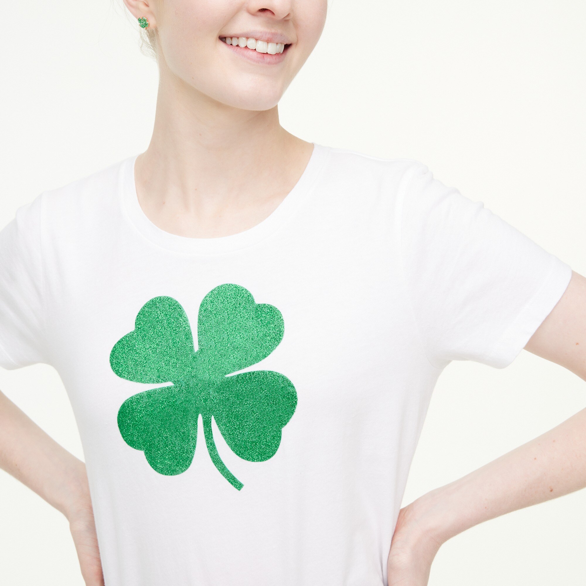 Glitter clover graphic tee