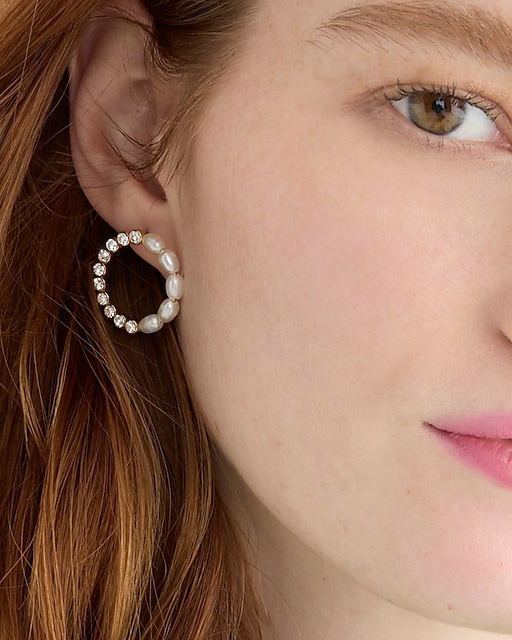 womens Circle pearl stud earrings