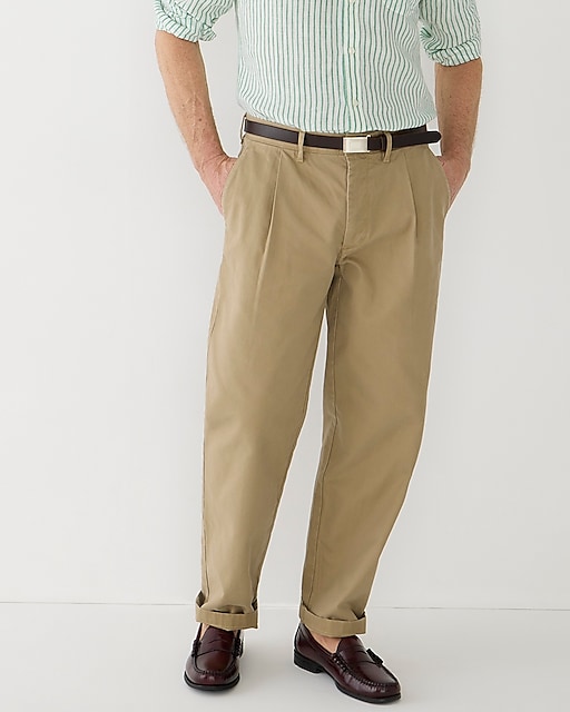 mens Classic Relaxed-fit pleated chino pant