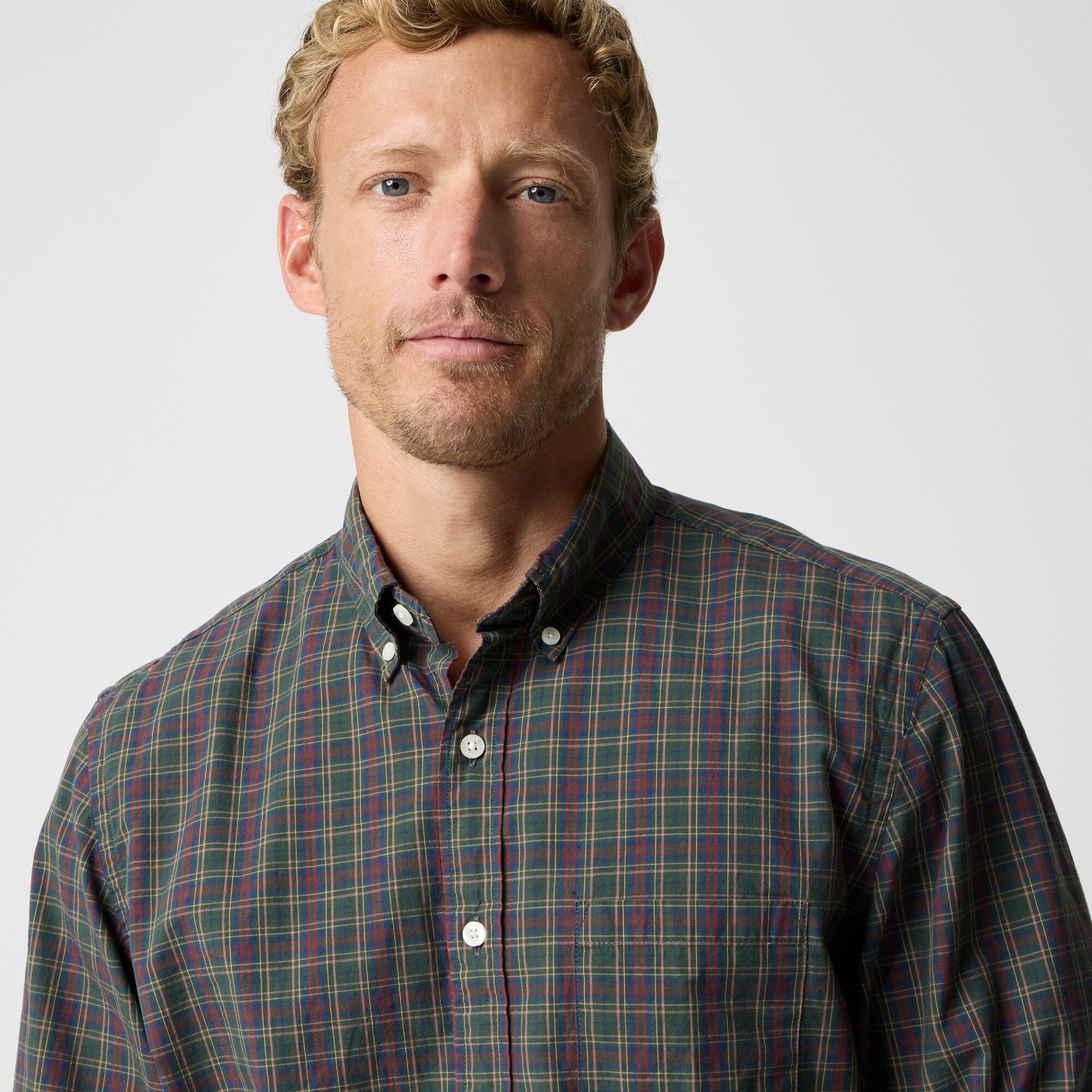 Classic-fit flex casual shirt