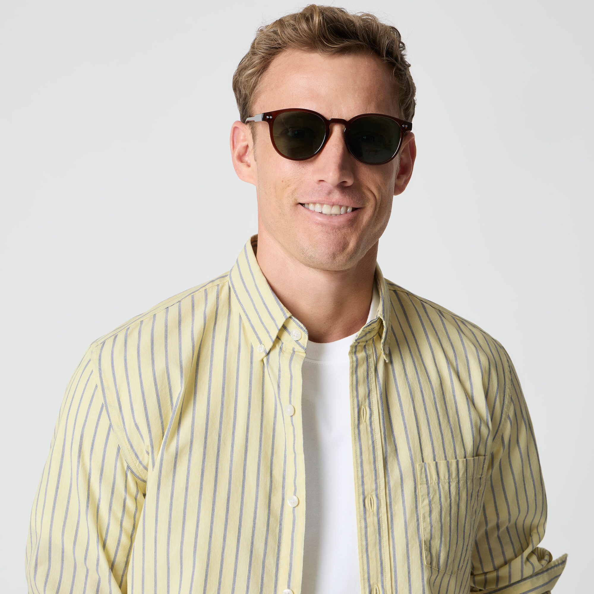 Classic-fit flex casual shirt