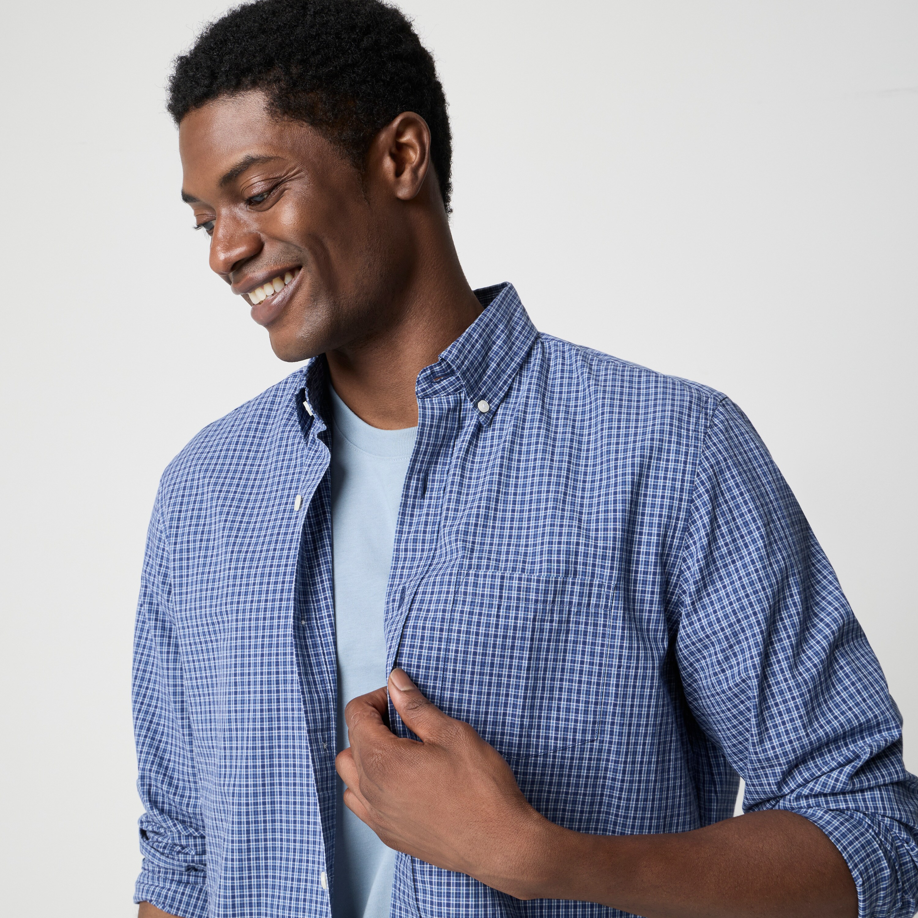 Classic-fit flex casual shirt