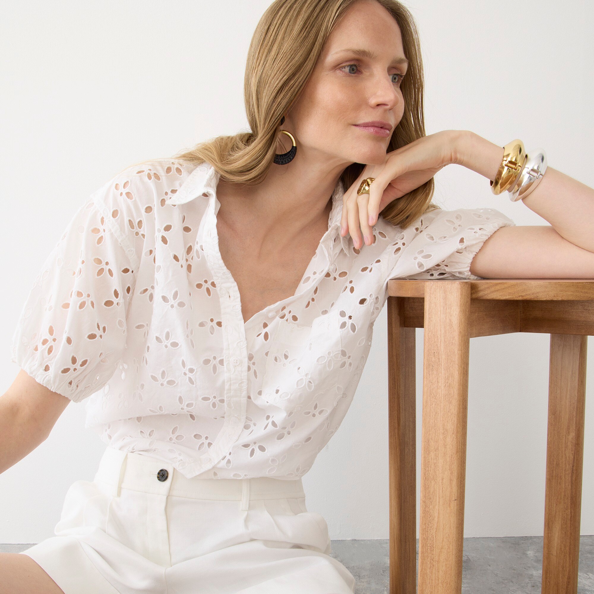 Spring garden top in eyelet