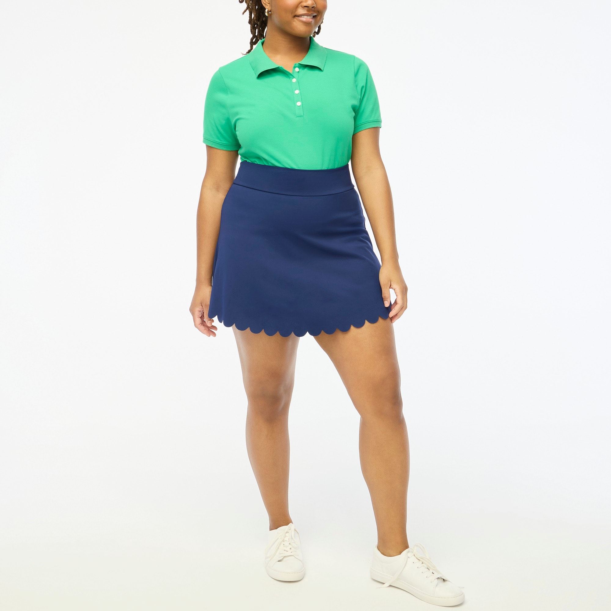 Active skort with scalloped hem