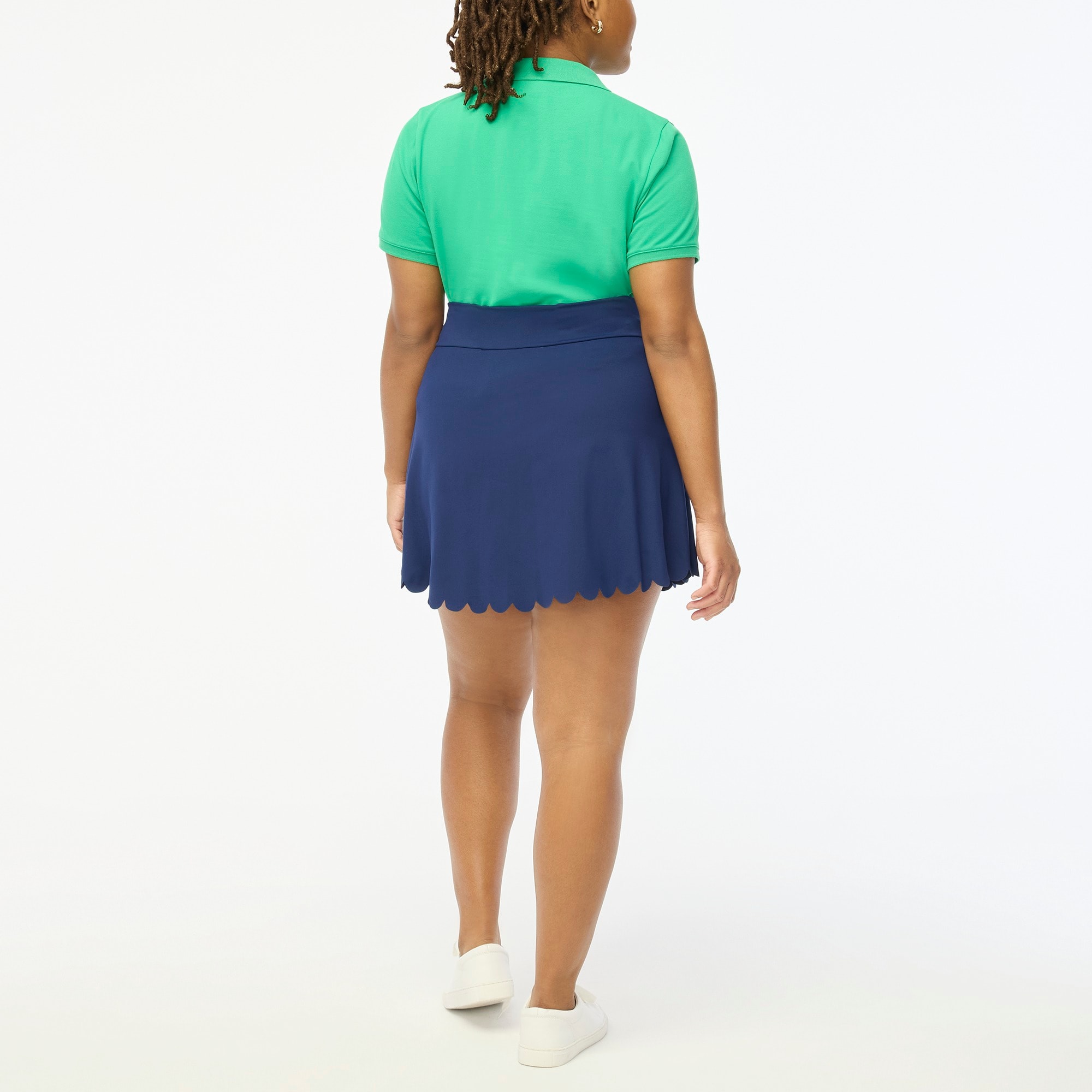 Active skort with scalloped hem
