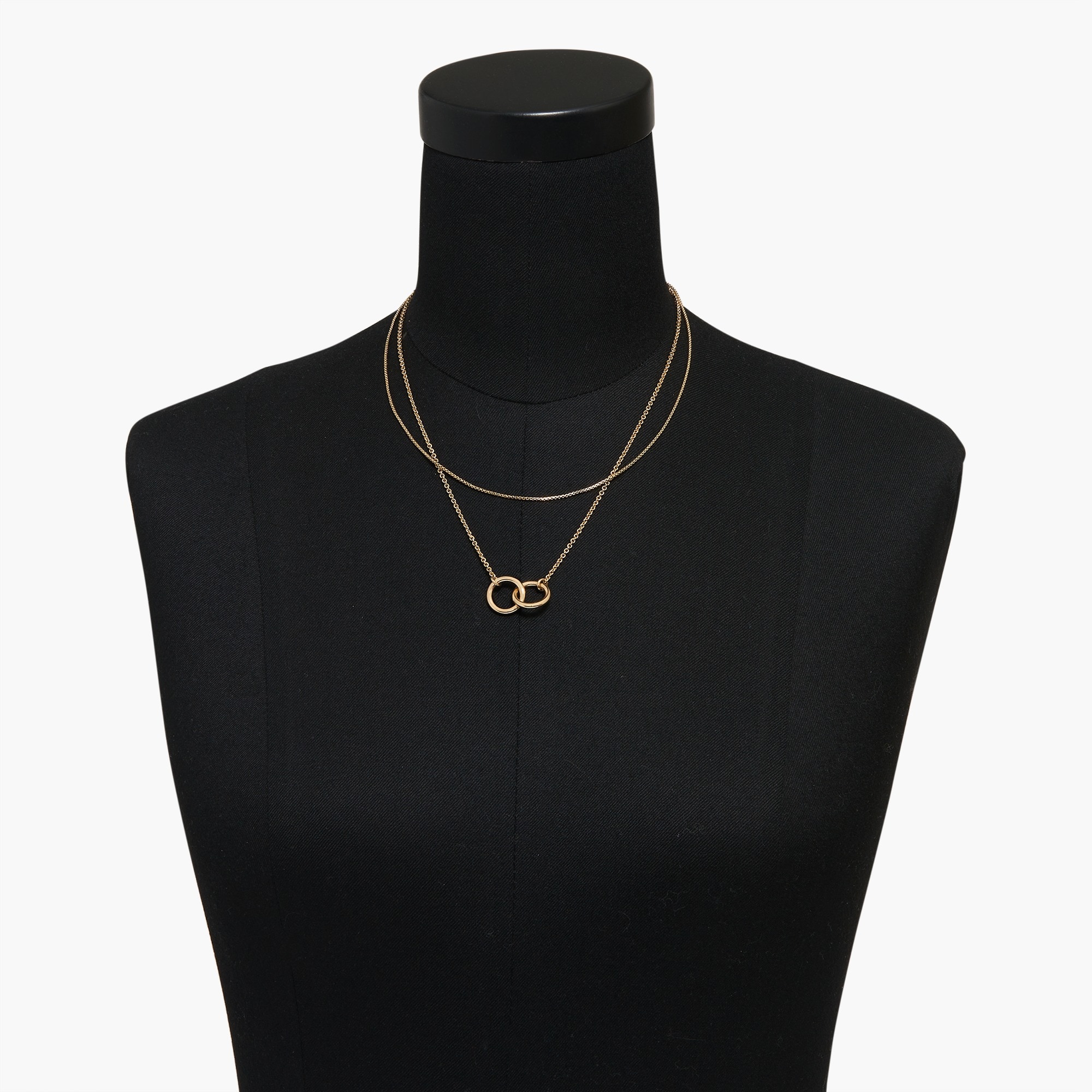 Intertwined layering necklace