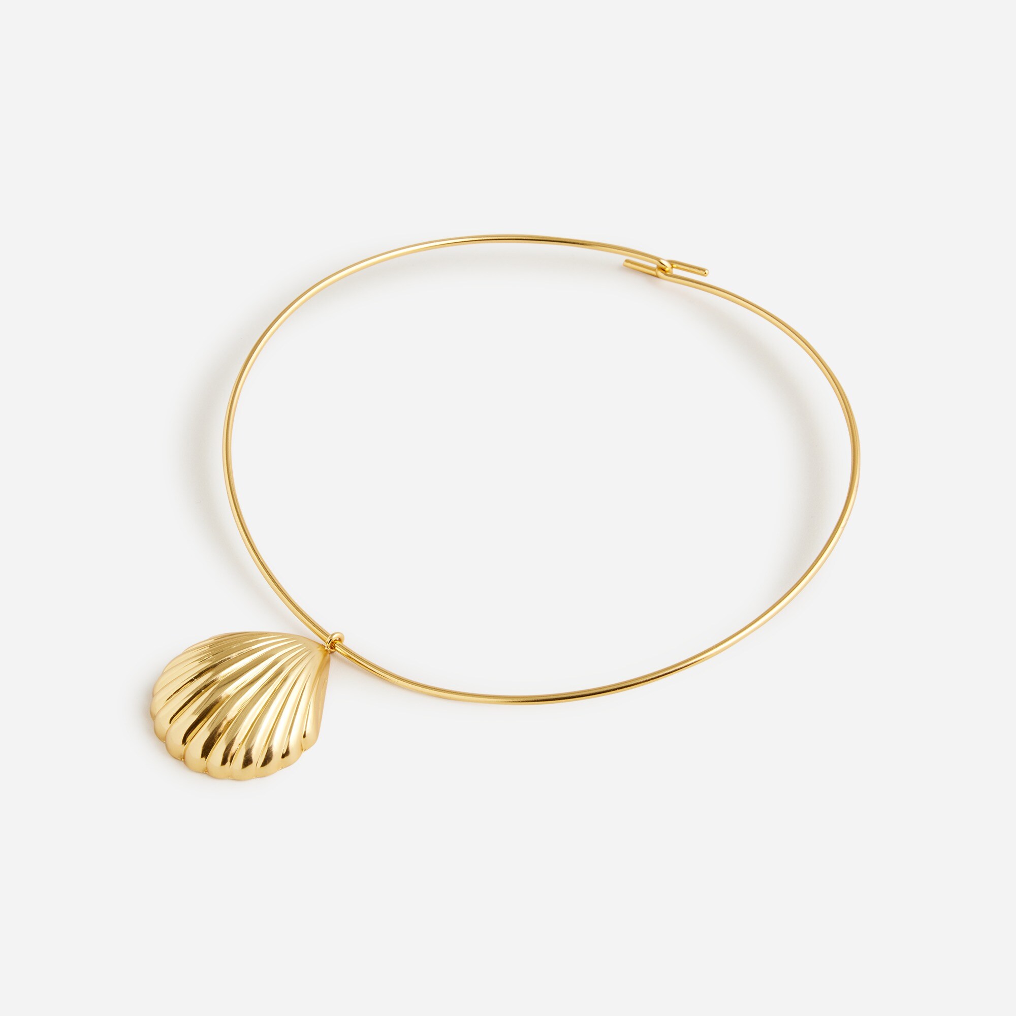 Metallic shell collar necklace