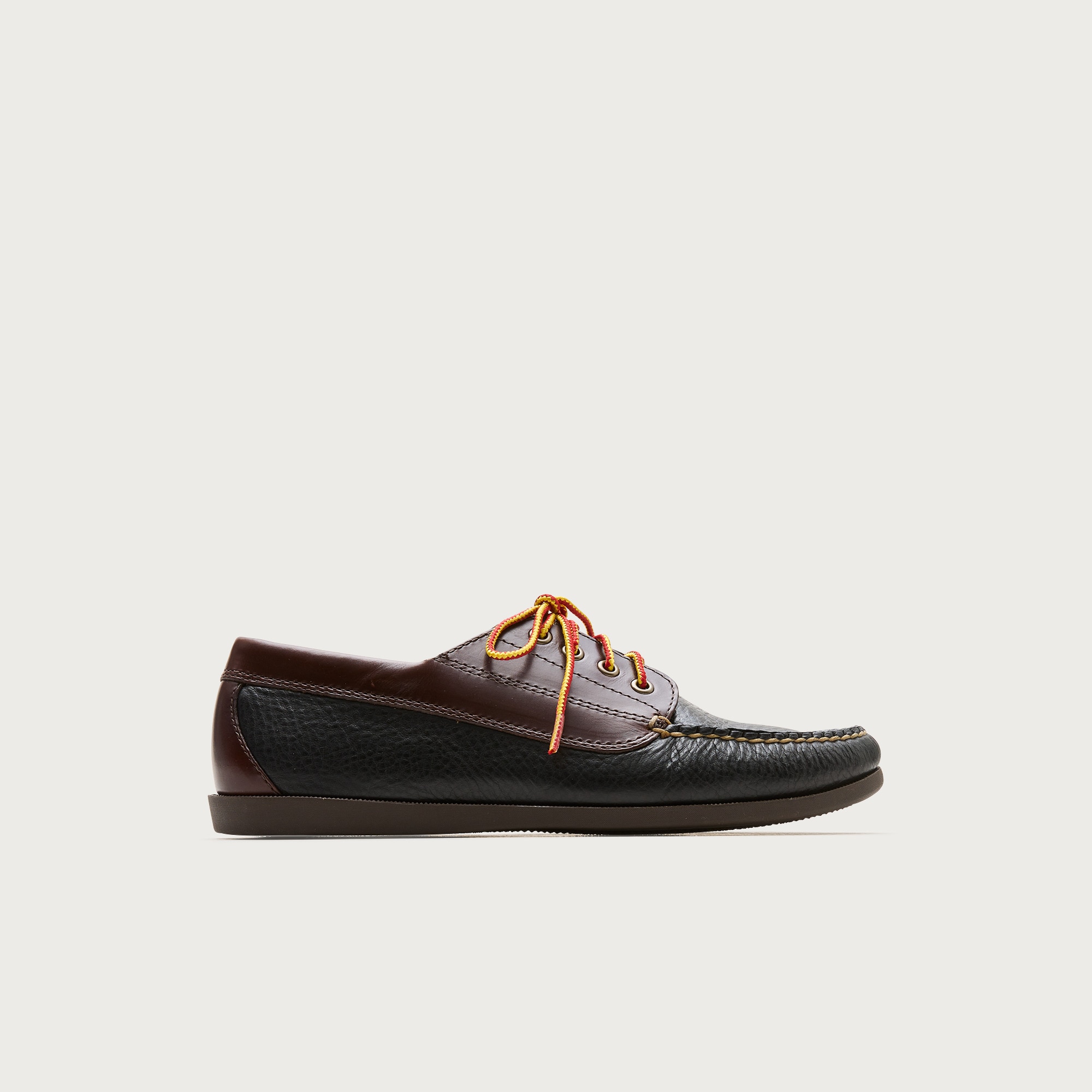 Four-eye lake shoes in leather