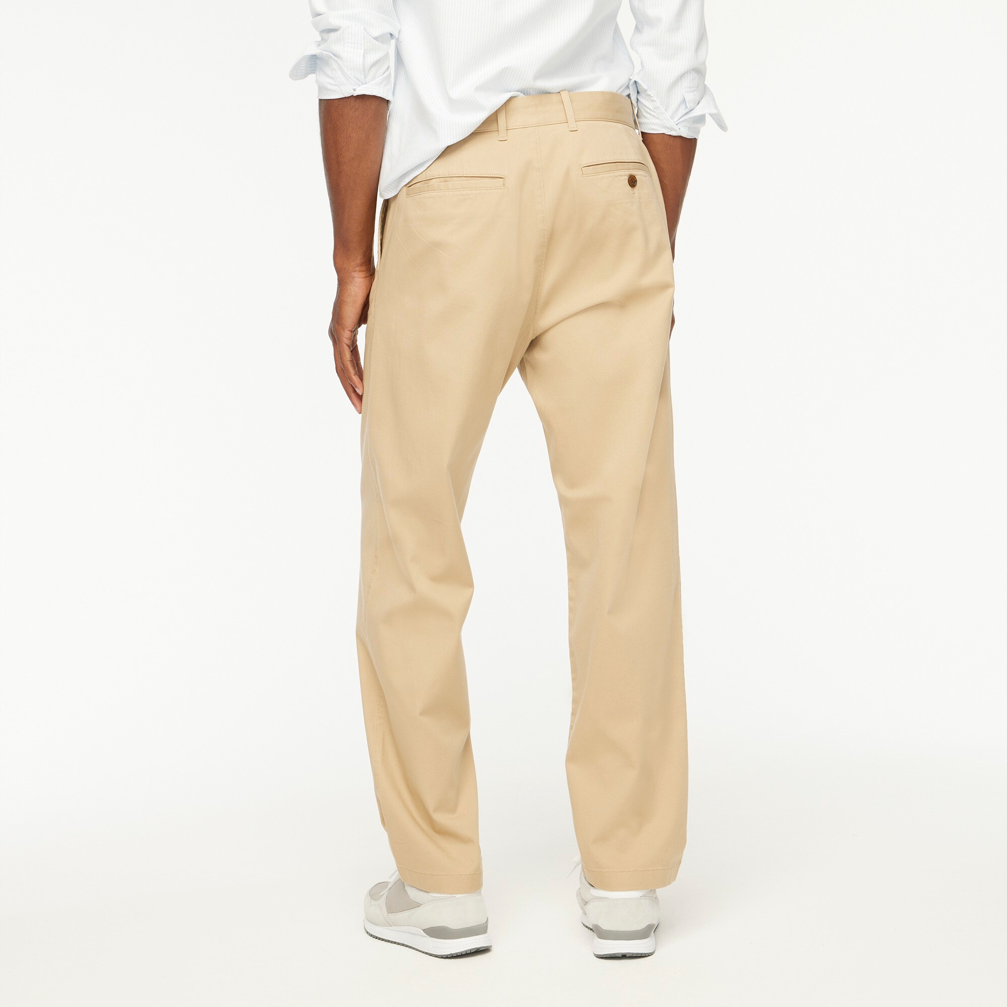 Relaxed-fit flex chino pant