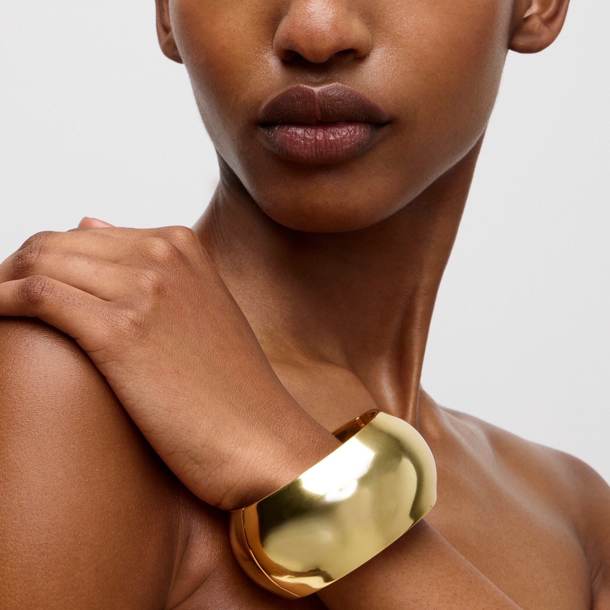 Sculptural hinge bracelet