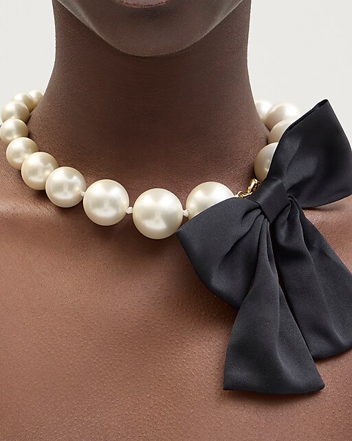 womens Pearl bow necklace