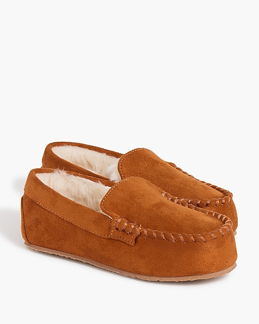  Kids' sherpa-lined slippers