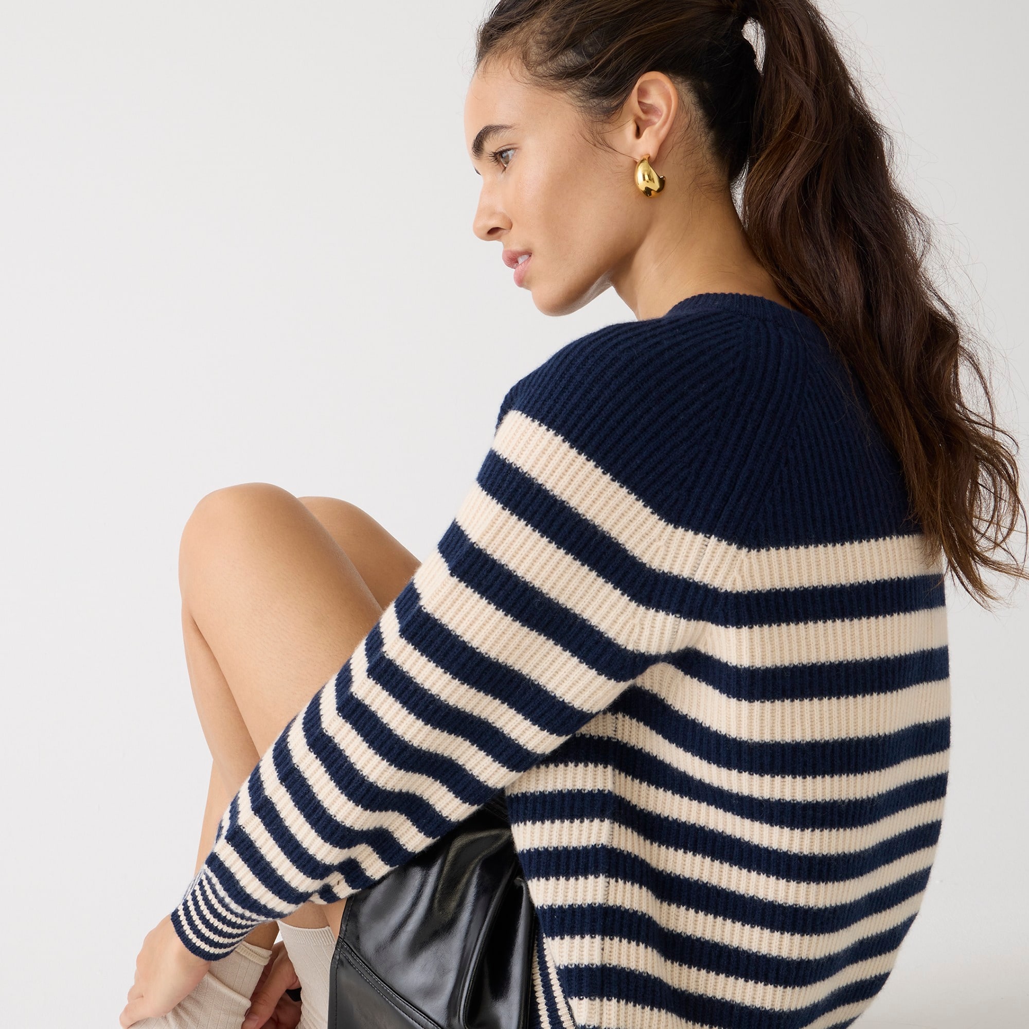 Ribbed cashmere oversized crewneck sweater - image 4