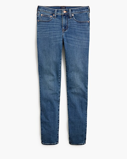  8&quot; mid-rise skinny jean in signature stretch