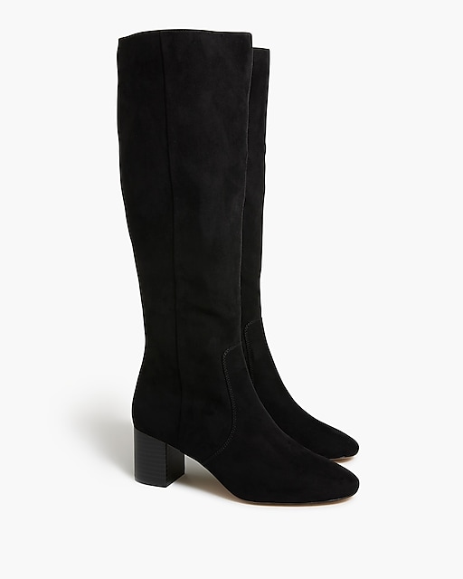  Knee-high heeled boots