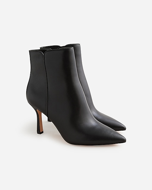 womens Pointed-toe ankle boots in leather