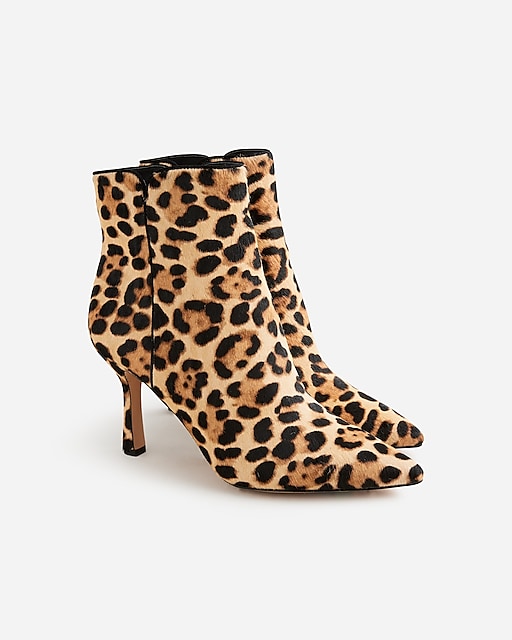  Pointed-toe ankle boots in leopard calf hair