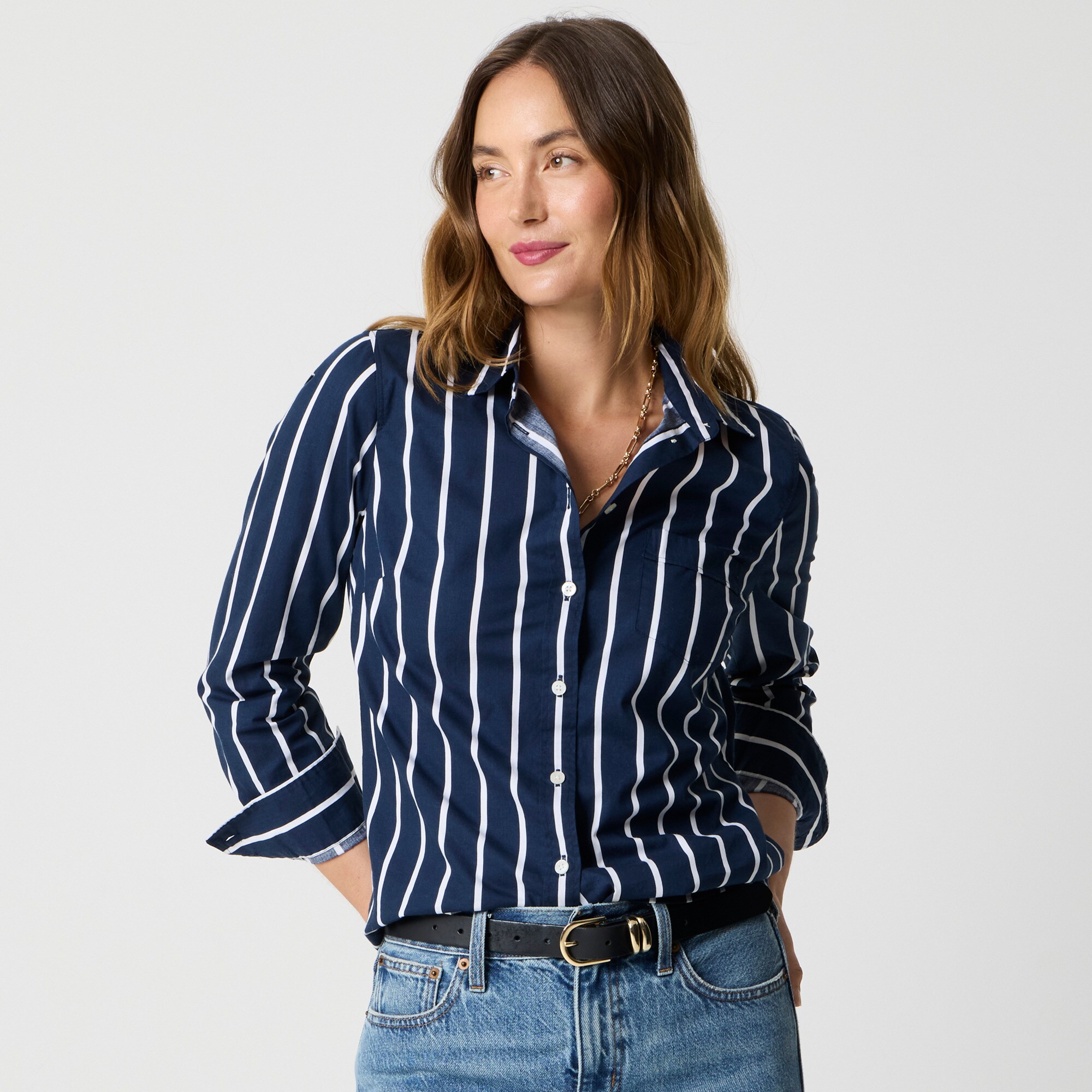 Petite lightweight cotton-blend shirt in signature fit